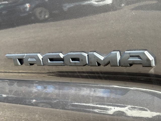 Used 2023 Toyota Tacoma SR5 AWD/4WD image 16