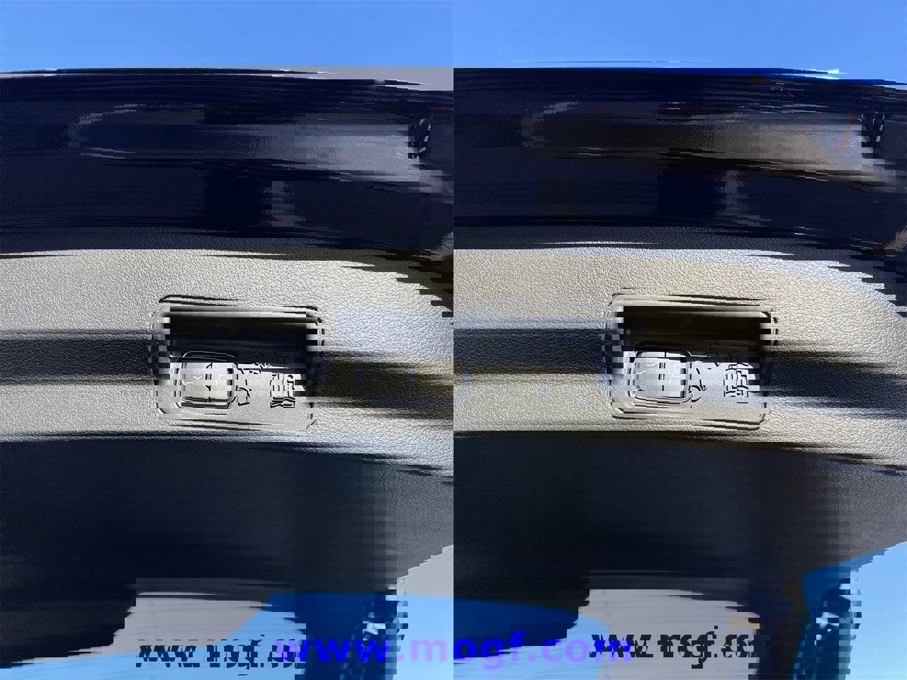 Certified 2025 Ford Explorer ST-Line w/ Premium Package image 30