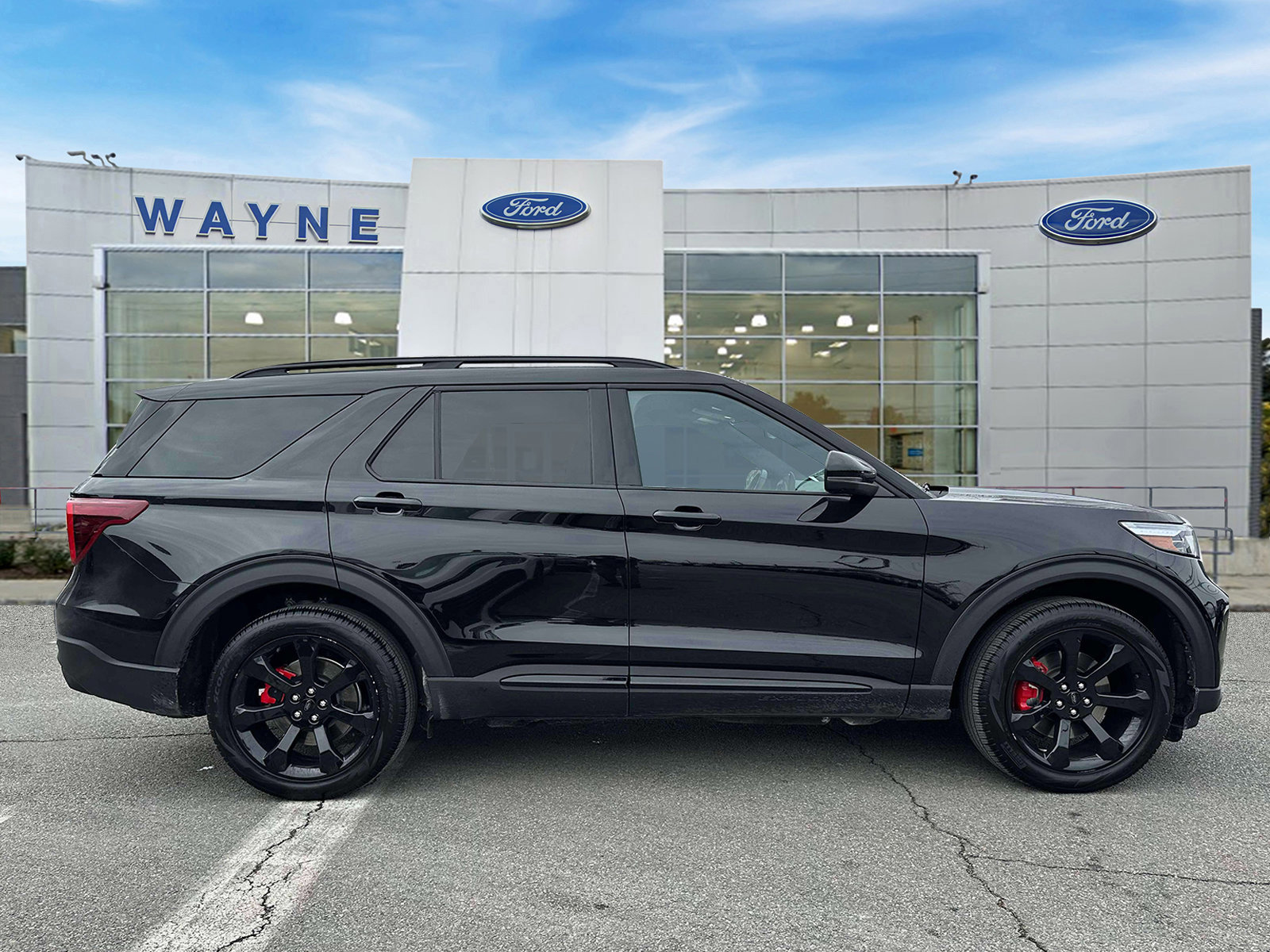 Certified 2023 Ford Explorer ST w/ Equipment Group 401A image 5