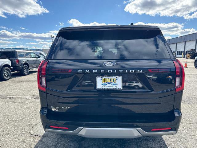 Certified 2025 Ford Expedition Platinum AWD/4WD image 3