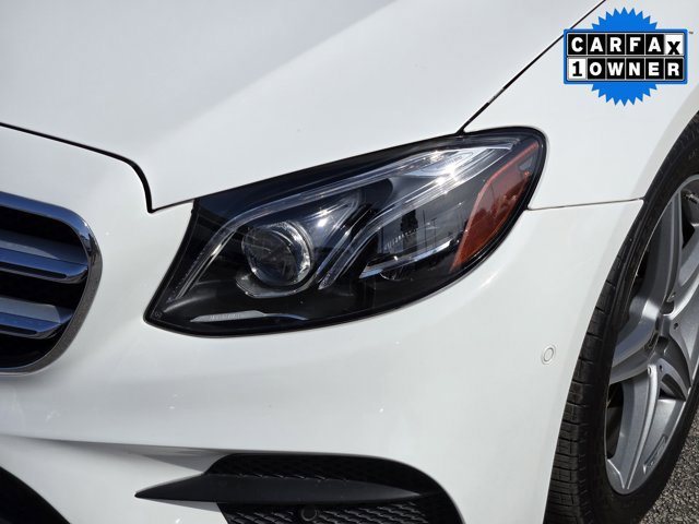 Used 2018 Mercedes-Benz E 300 4MATIC w/ Premium 2 Package image 8