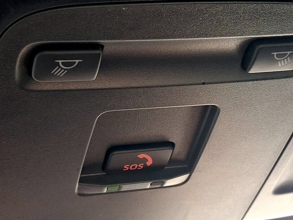 Used 2025 Toyota Camry SE FWD image 25