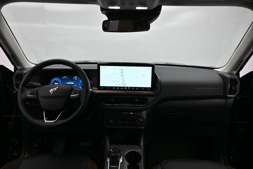 Certified 2025 Ford Bronco Sport Outer Banks w/ Outer Banks Tech Package+ AWD/4WD image 21