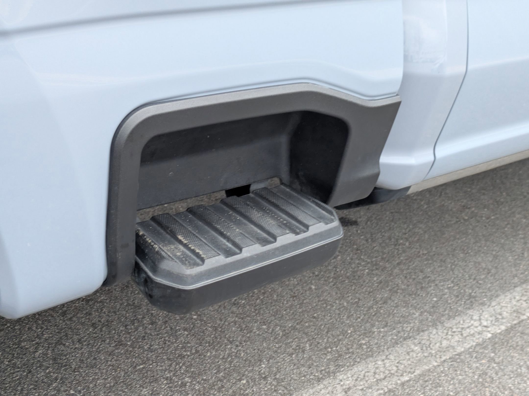 Certified 2024 Ford F350 Lariat w/ Chrome Package image 34