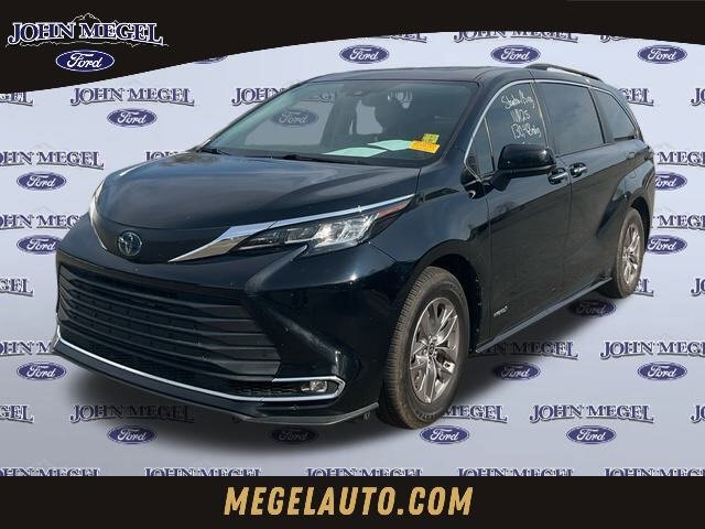 Used 2021 Toyota Sienna XLE