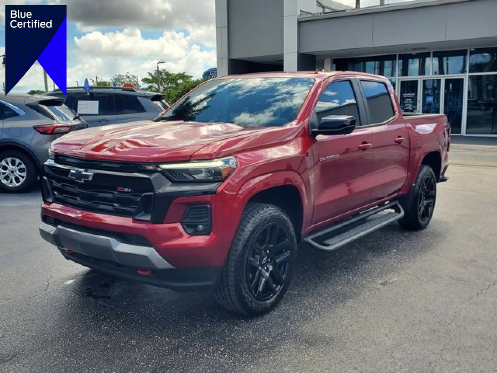 Used 2024 Chevrolet Colorado Z71 w/ Z71 Convenience Package 2
