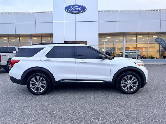 Certified 2022 Ford Explorer XLT w/ Equipment Group 202A image 2