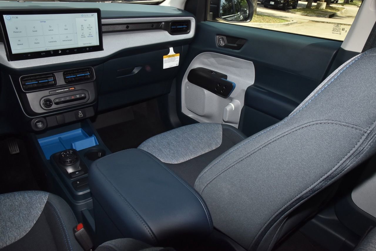 Certified 2026 Ford Maverick XLT FWD image 17