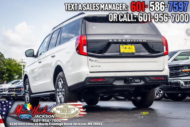 Certified 2025 Ford Expedition Active AWD/4WD image 4