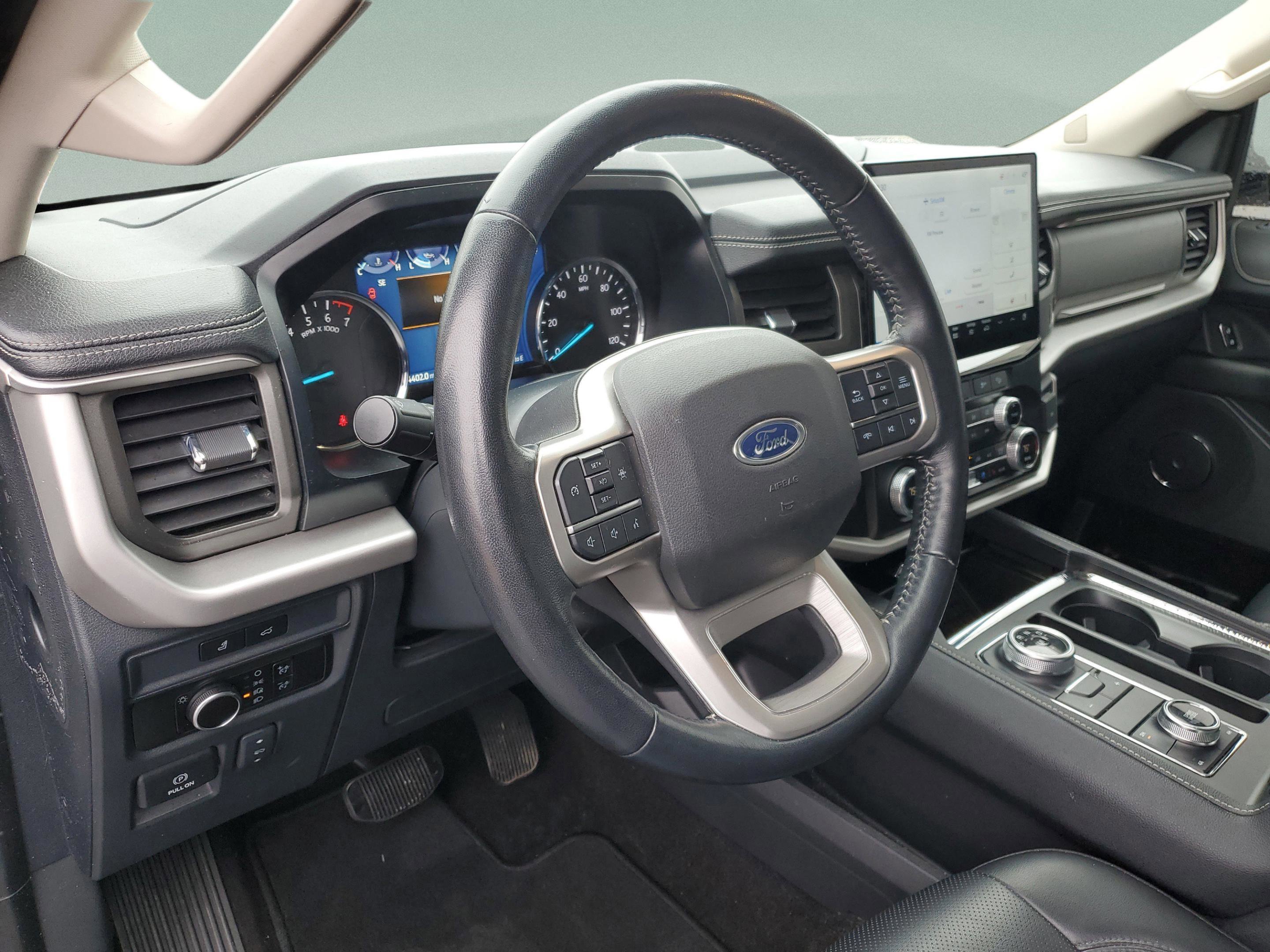 Certified 2023 Ford Expedition Max XLT image 20