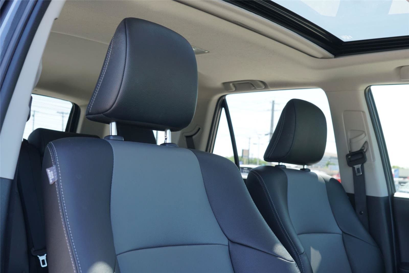 Used 2022 Toyota 4Runner SR5 Premium w/ Moonroof Package RWD image 30