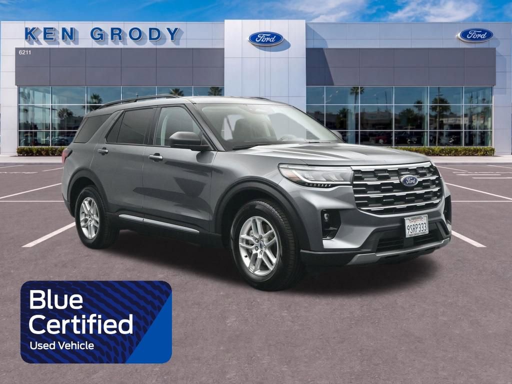 Certified 2025 Ford Explorer Active w/ Active Comfort Package RWD image 1