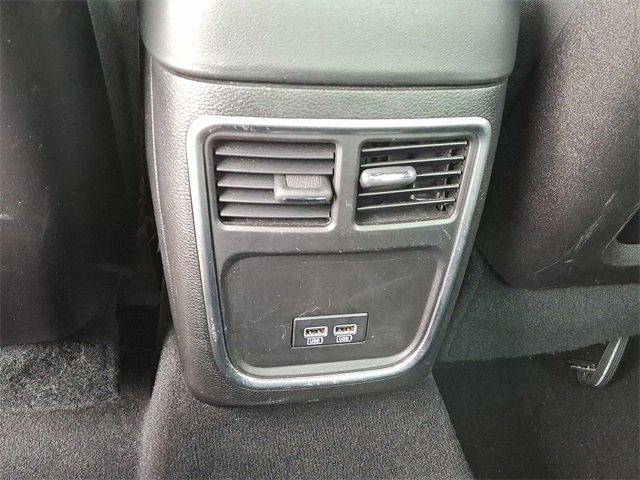 Used 2019 Dodge Charger GT image 11