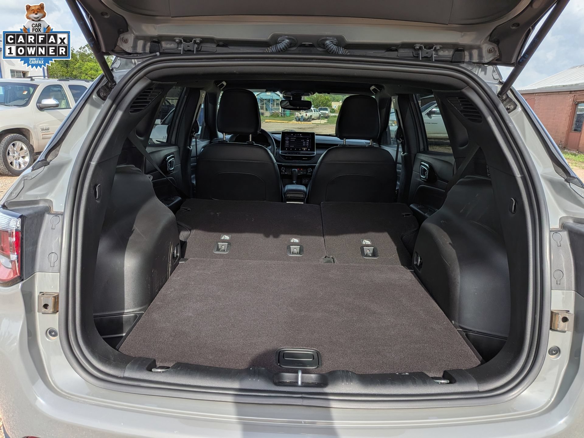 Used 2023 Jeep Compass Trailhawk AWD/4WD image 19
