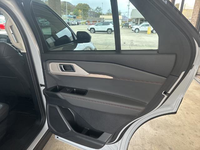 Certified 2025 Ford Explorer Active w/ Active Comfort Package image 25