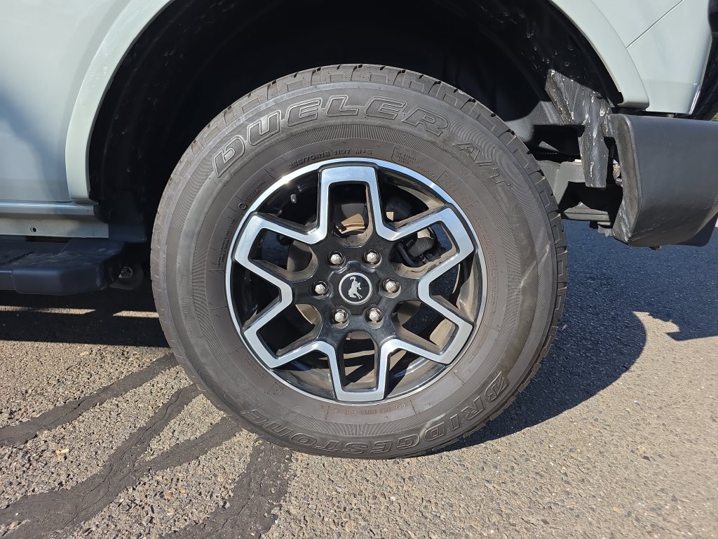 Certified 2022 Ford Bronco Outer Banks AWD/4WD image 13