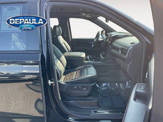 Used 2025 GMC Yukon AT4 Ultimate w/ LPO, Floor Liner Package AWD/4WD image 19