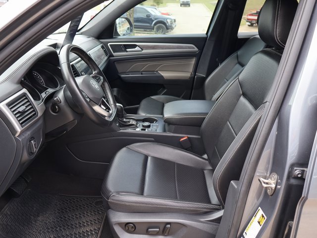 Used 2021 Volkswagen Atlas Cross Sport SE w/ Panoramic Sunroof Package image 9