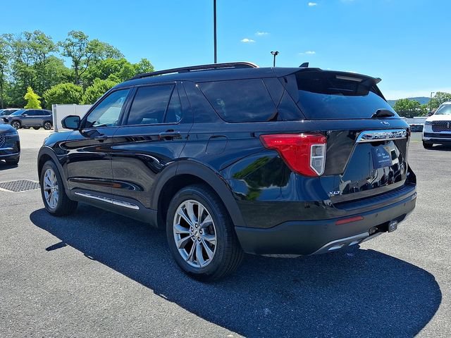 Certified 2023 Ford Explorer XLT w/ Equipment Group 202A AWD/4WD image 4