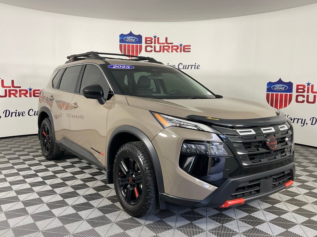 Used 2025 Nissan Rogue SV AWD/4WD image 7