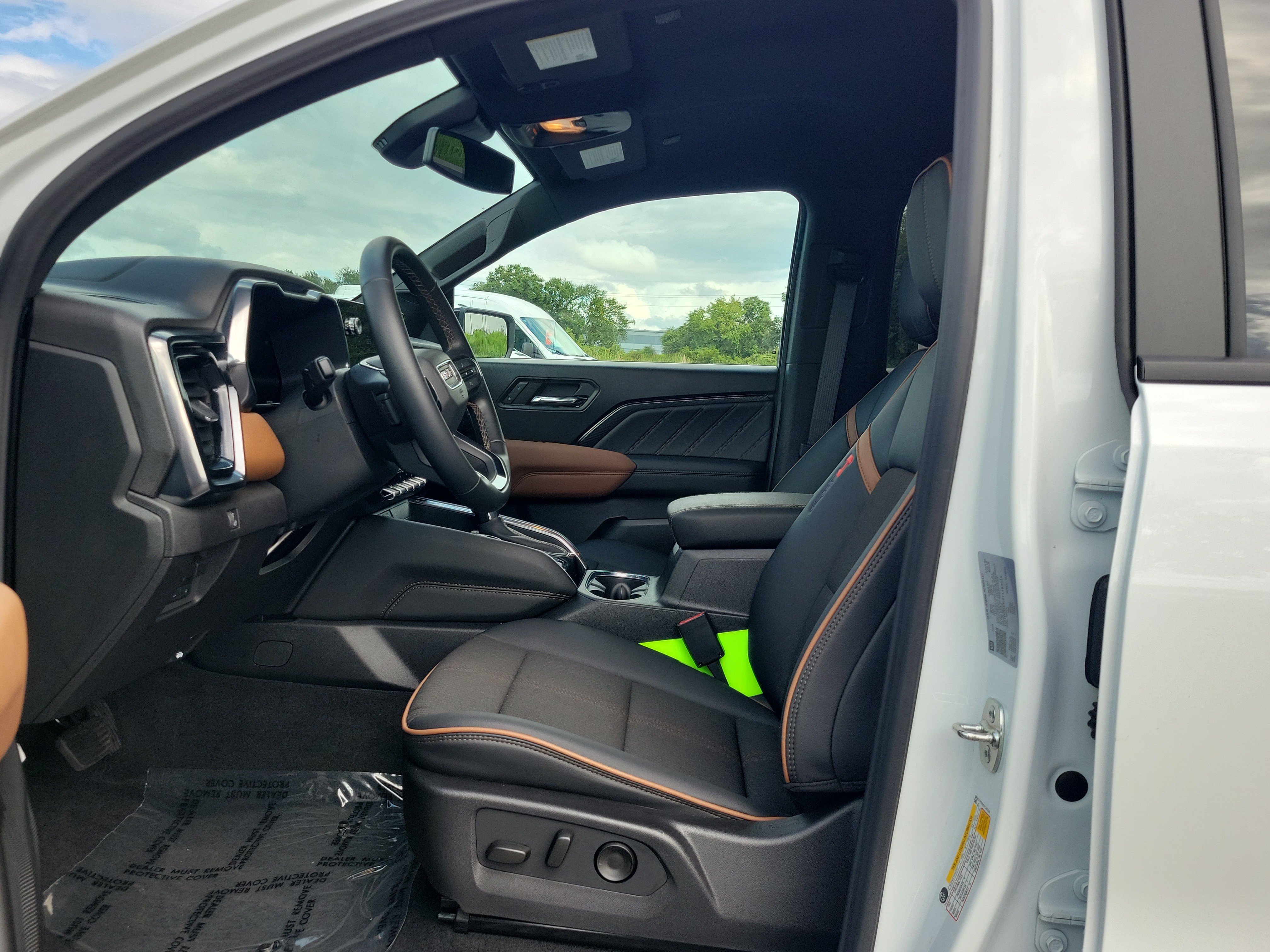 Used 2026 GMC Canyon AT4 AWD/4WD image 20