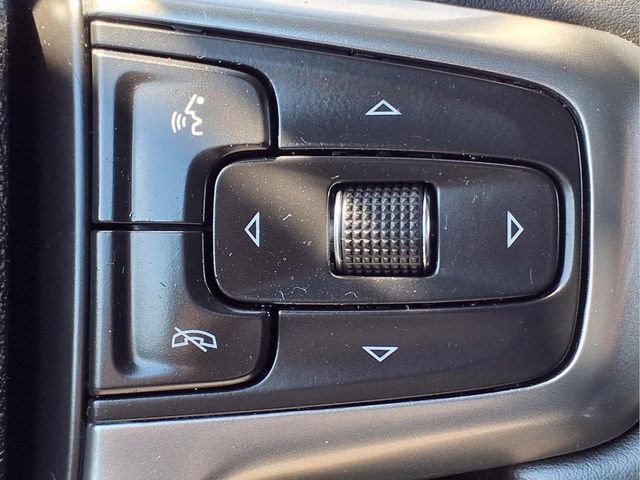 Used 2025 Chevrolet Silverado 1500 LTZ AWD/4WD image 24