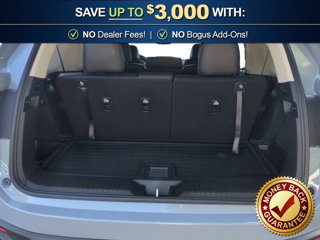 Used 2025 Honda Pilot Touring image 24