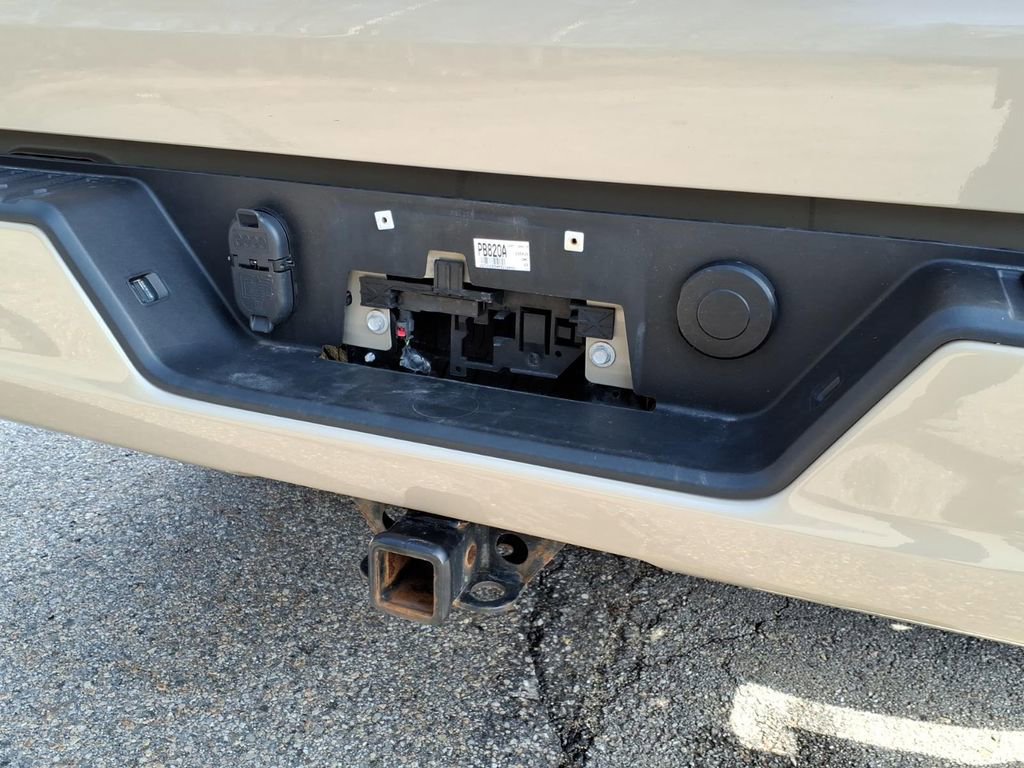 Used 2023 GMC Sierra 1500 Elevation AWD/4WD image 11