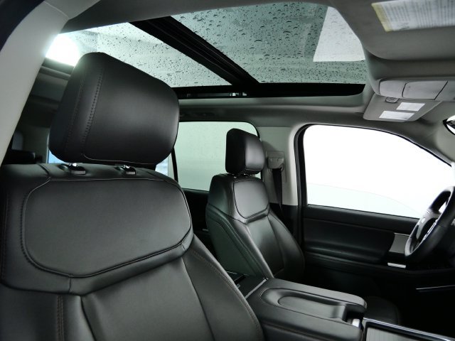 Certified 2025 Ford Expedition Active AWD/4WD image 12