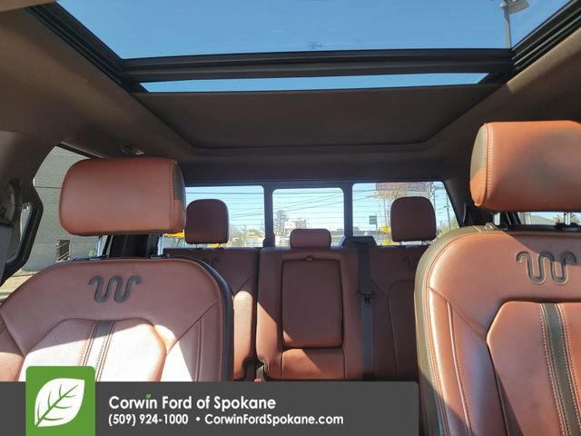 Certified 2022 Ford F450 King Ranch w/ King Ranch Ultimate Package AWD/4WD image 40