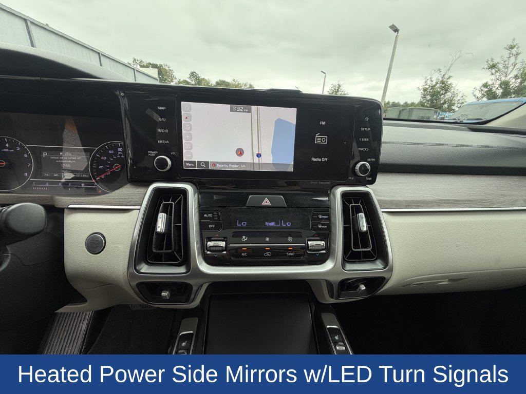 Used 2023 Kia Sorento EX w/ Panoramic Sunroof Package FWD image 15