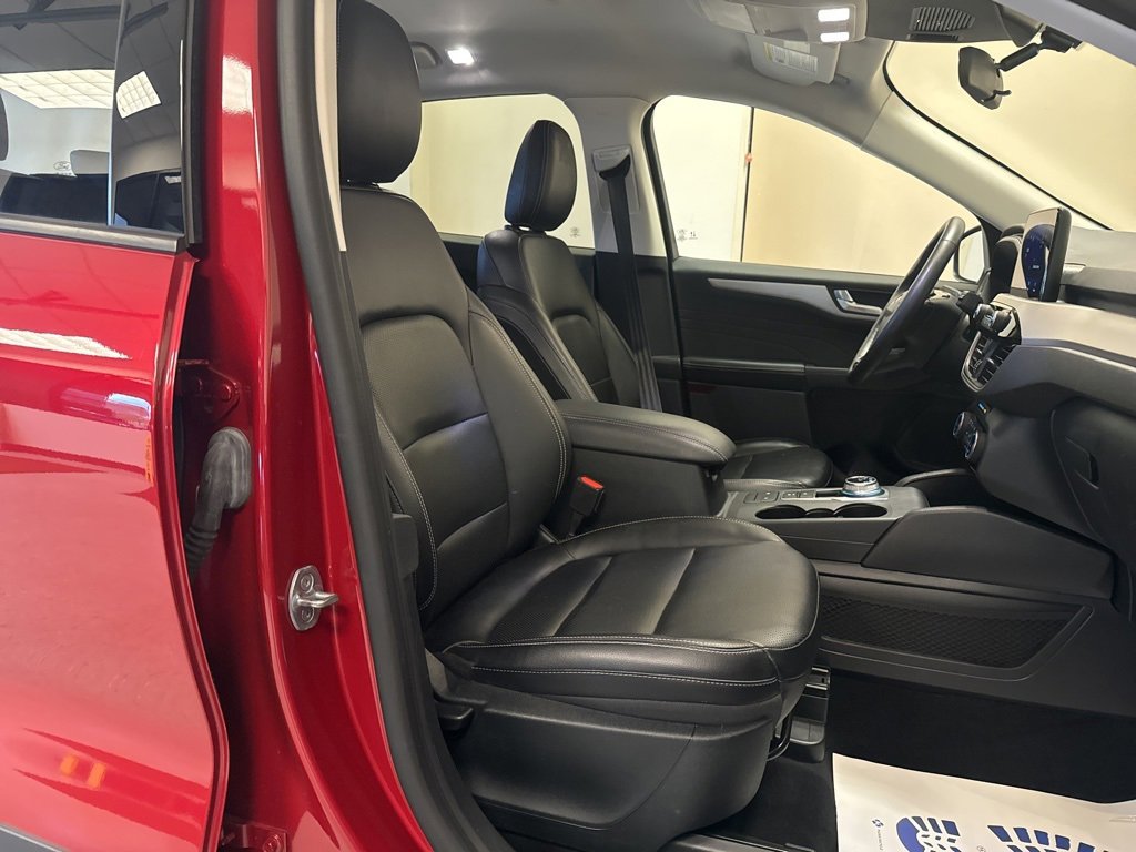 Certified 2022 Ford Escape SEL image 27