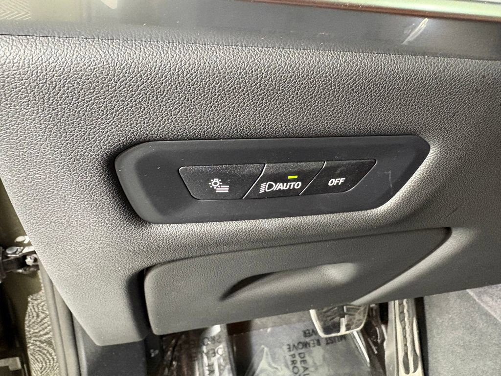 Used 2026 BMW X5 xDrive40i w/ M Sport Package image 22