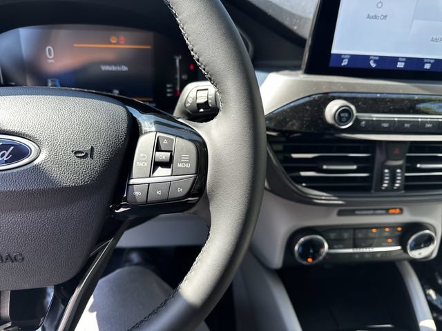 Certified 2023 Ford Escape Active AWD/4WD image 29