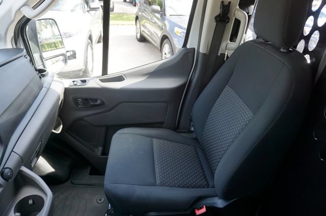 Certified 2025 Ford Transit 250 Low Roof w/ Exterior Upgrade Package RWD image 29
