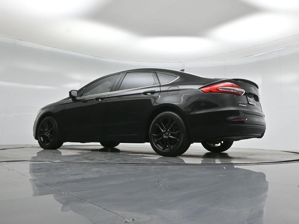 Certified 2020 Ford Fusion SE w/ Equipment Group 151A image 22