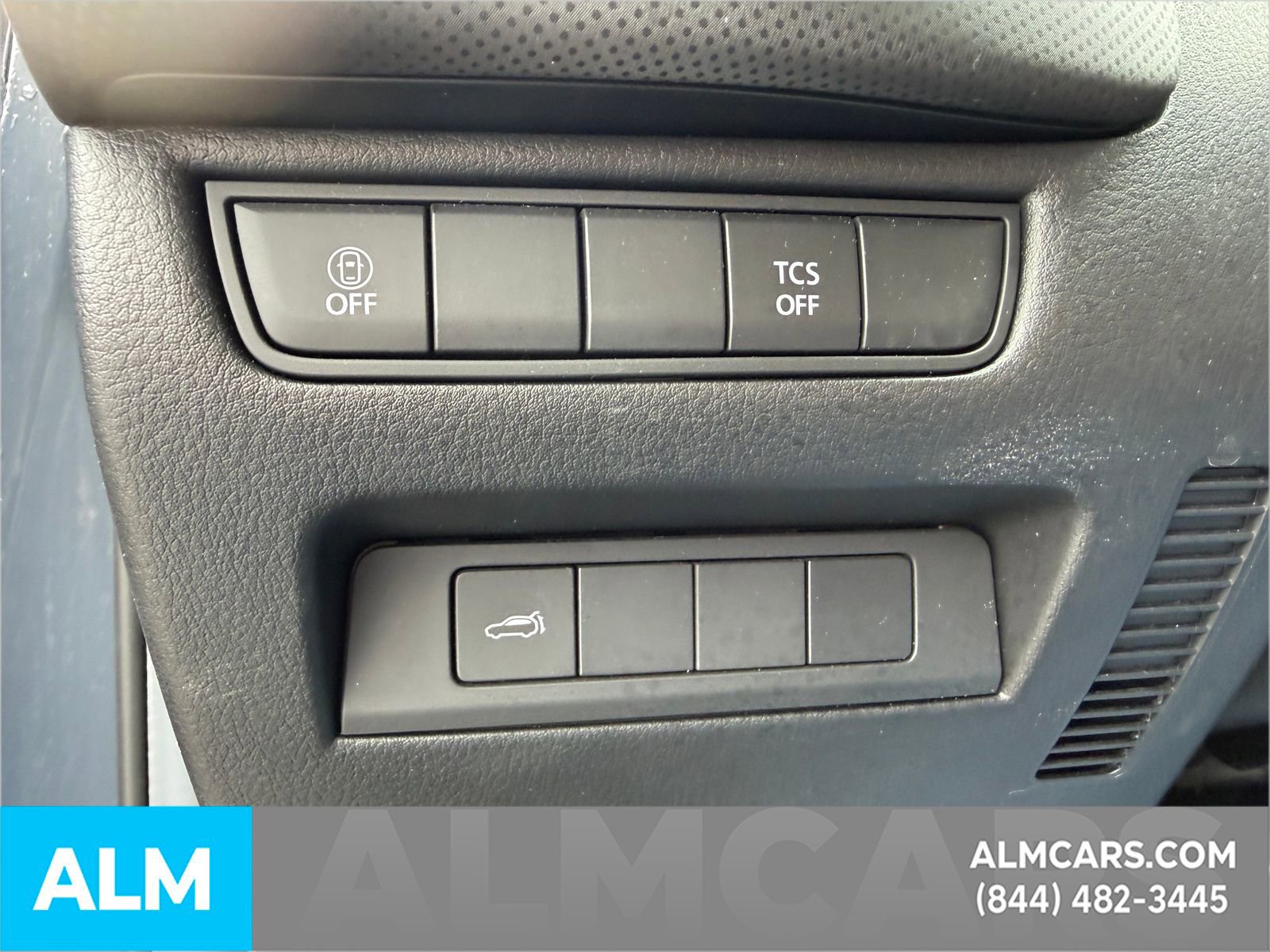 Used 2025 MAZDA CX-50 AWD 2.5 S w/ Premium Package image 21