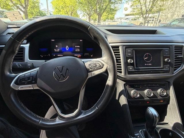 Used 2022 Volkswagen Atlas Cross Sport SE FWD image 18