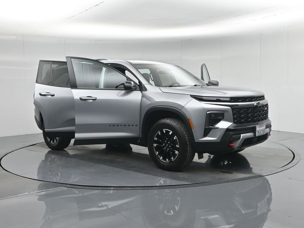 Used 2024 Chevrolet Traverse Z71 w/ LPO, Floor Liner Package image 53