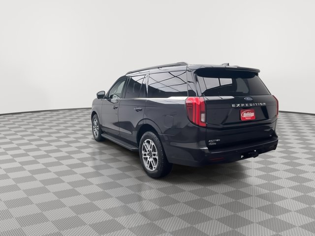 Certified 2025 Ford Expedition Active image 2