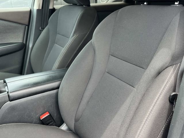 Used 2023 Nissan Rogue S AWD/4WD image 32