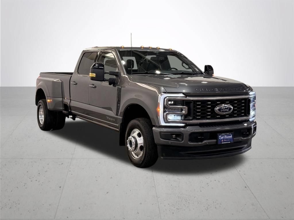 Certified 2025 Ford F350 Platinum AWD/4WD image 9