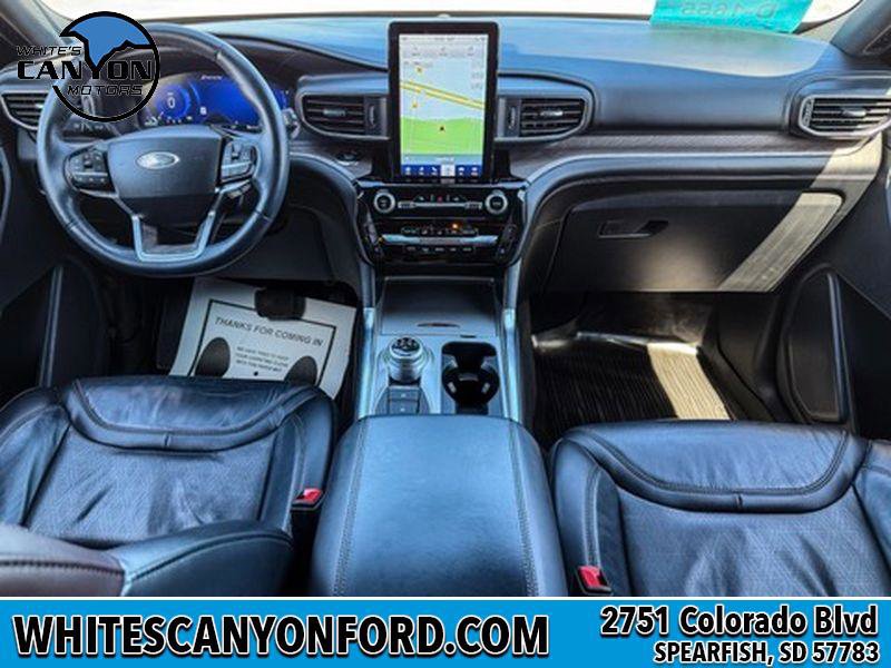 Certified 2022 Ford Explorer Platinum w/ Equipment Group 601A image 10
