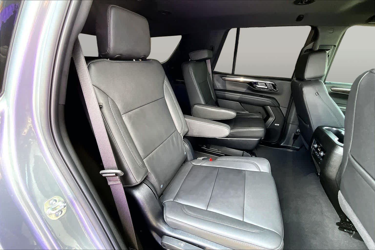 Used 2025 Chevrolet Tahoe LT w/ Comfort Package RWD image 23