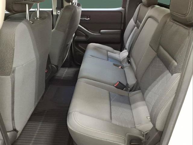 Used 2025 Nissan Frontier SV AWD/4WD image 11