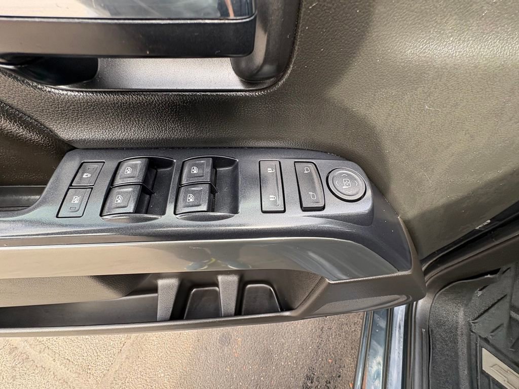 Used 2017 Chevrolet Silverado 1500 LT w/ All Star Edition image 18