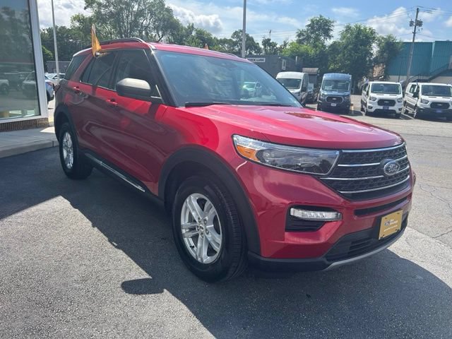 Certified 2023 Ford Explorer XLT w/ Equipment Group 202A AWD/4WD image 10