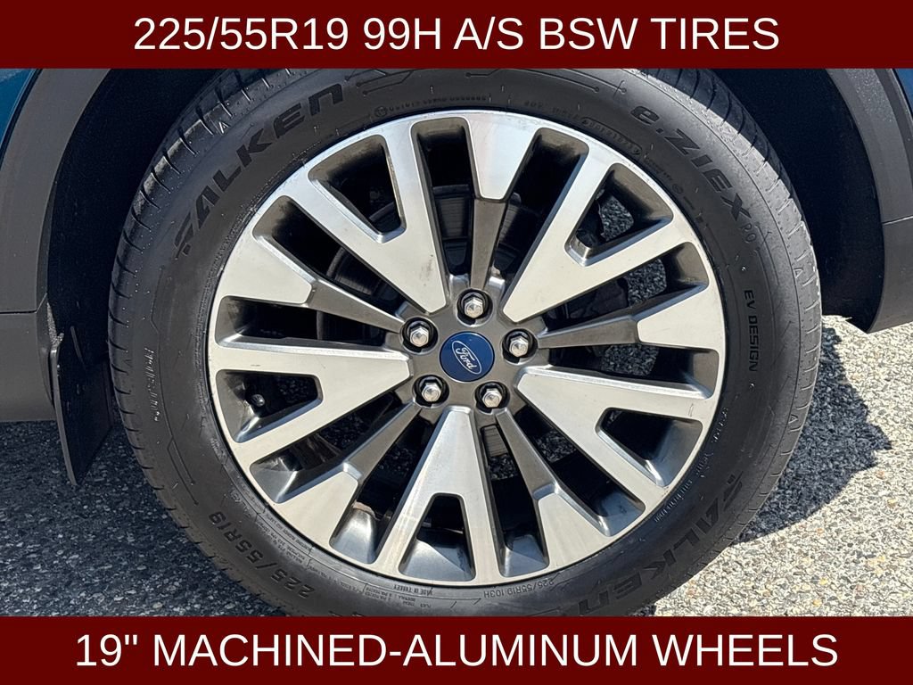 Certified 2020 Ford Escape Titanium AWD/4WD image 24