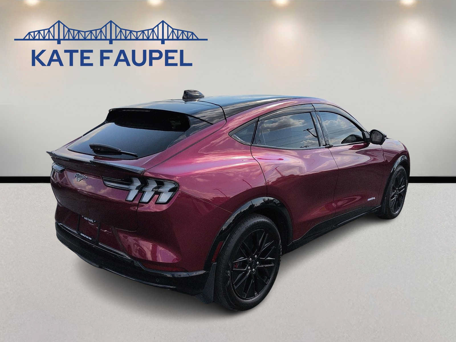 Certified 2025 Ford Mustang Mach-E Premium w/ Sport Appearance Package AWD/4WD image 7
