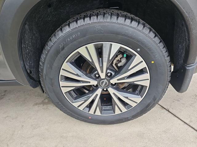 Used 2023 Nissan Rogue SV w/ SV Premium B Package FWD image 31